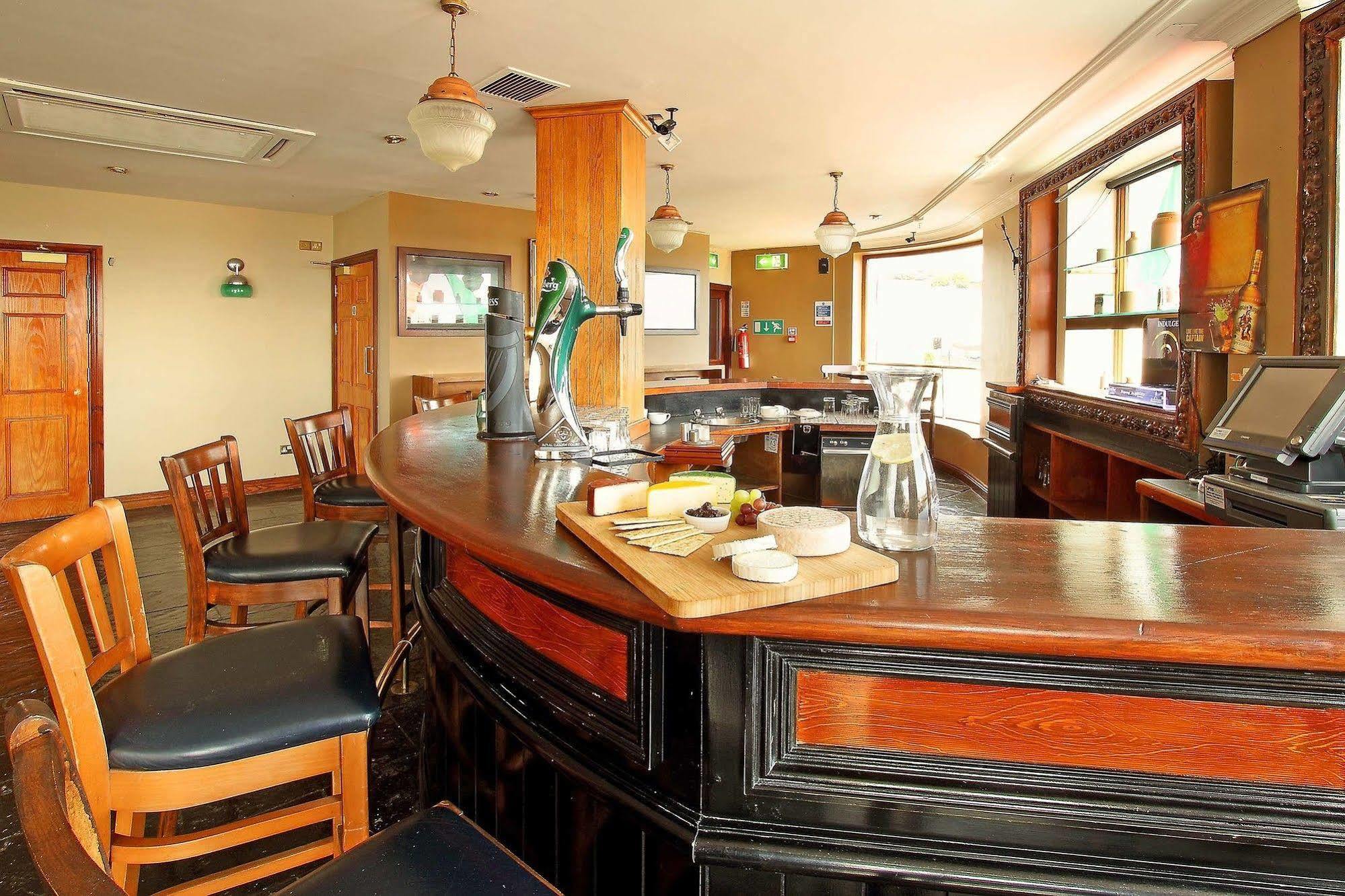The Sands Hotel Tramore Exteriör bild