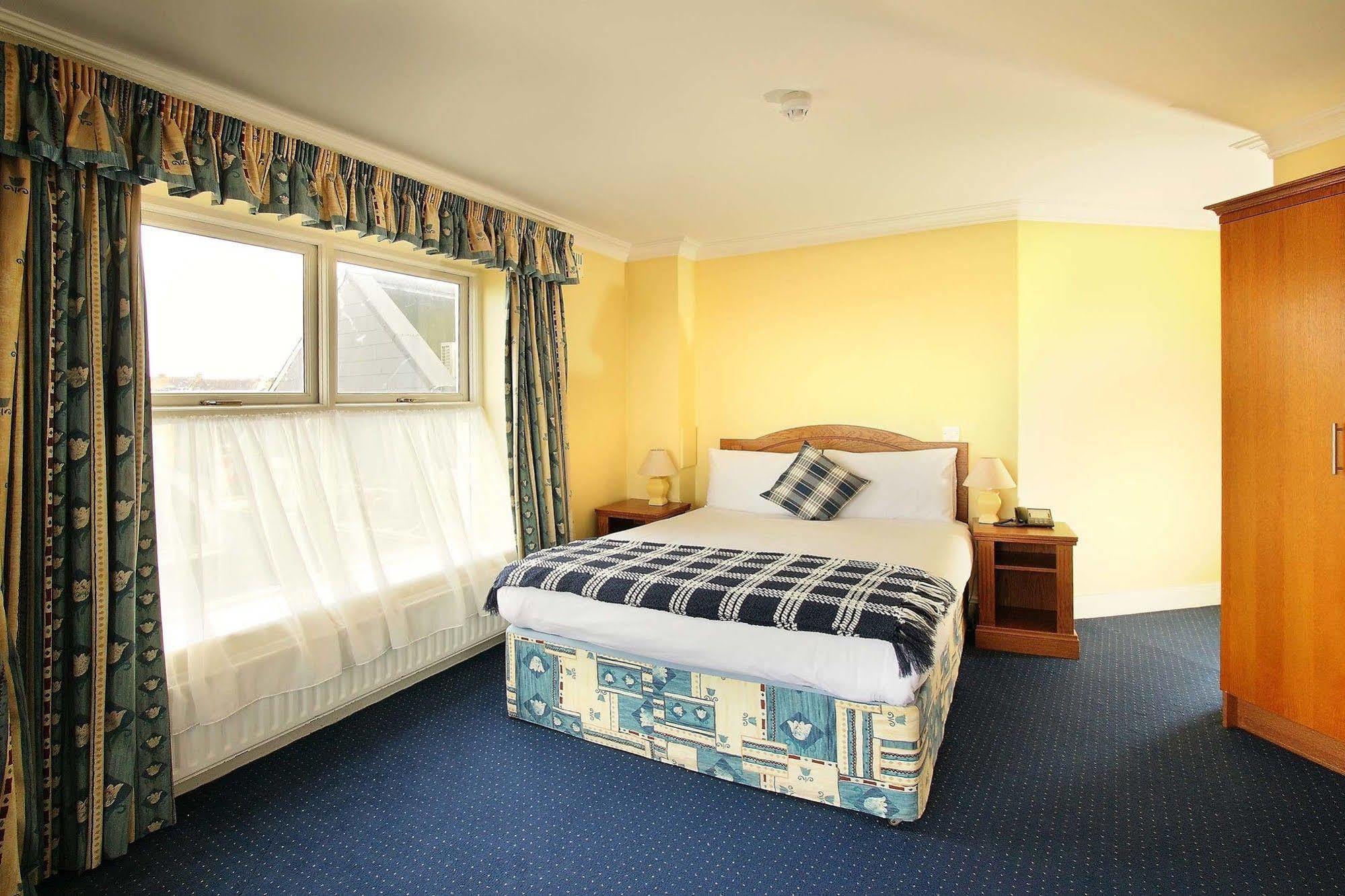 The Sands Hotel Tramore Exteriör bild